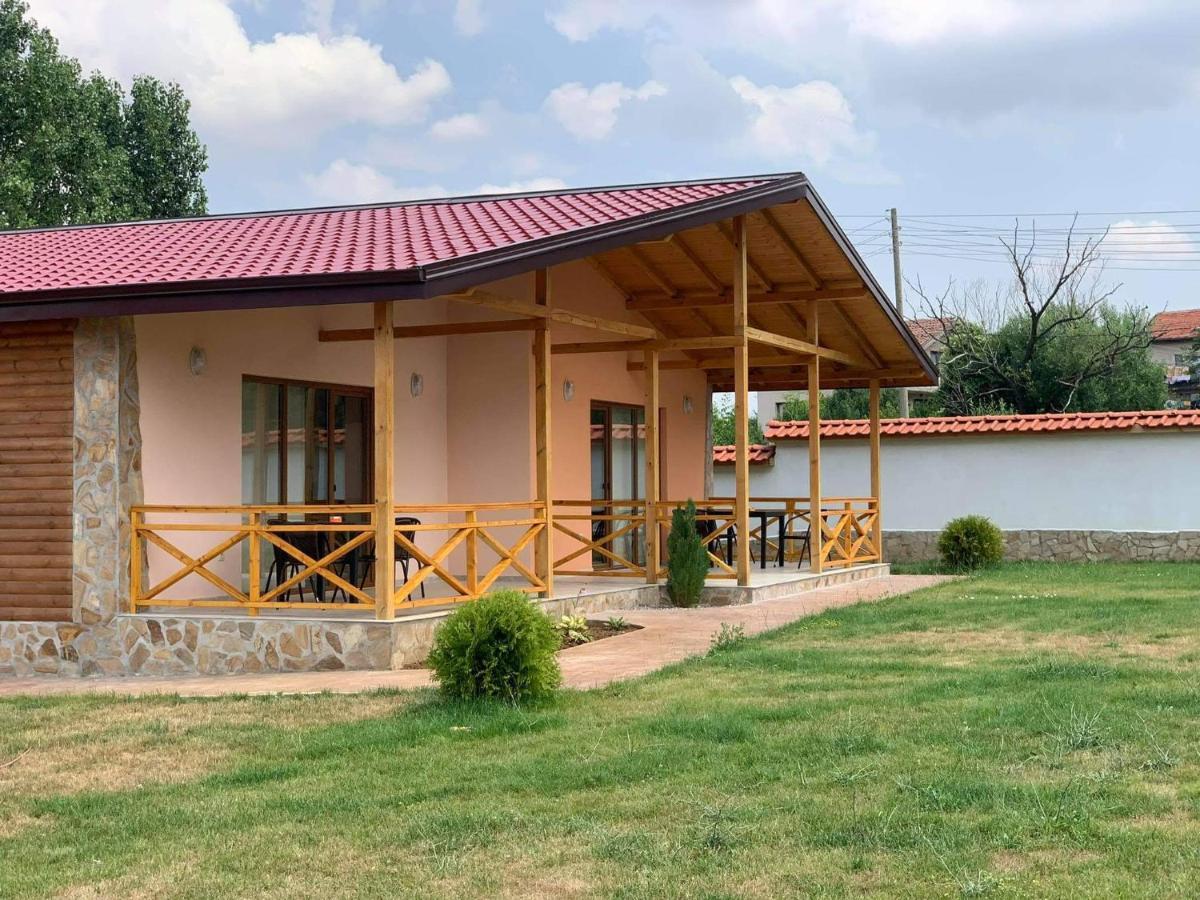 Къщи за гости “Планински Рай” Mountain Paradise Resilovo Екстериор снимка